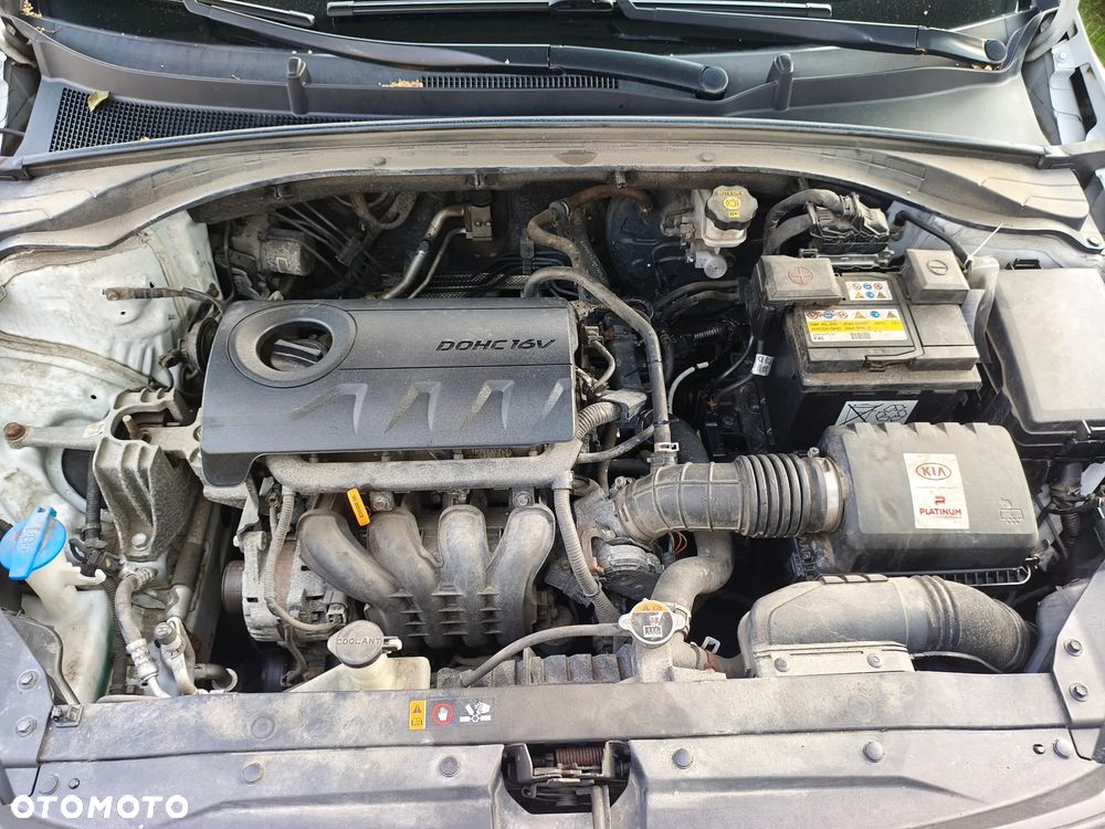 Kia Ceed 1.4 L - 17