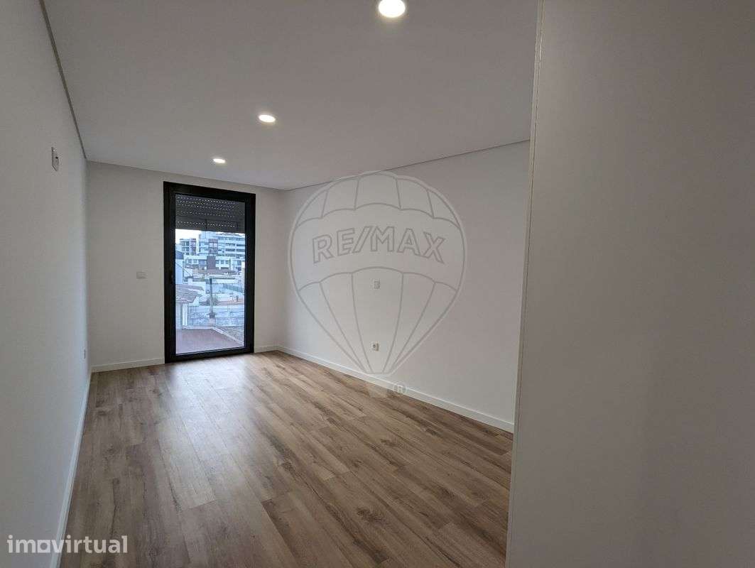 Apartamento T4 para venda - Grande imagem: 5/27