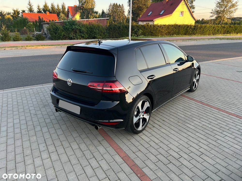 Volkswagen Golf 2.0 TSI BMT GTI Performance - 4