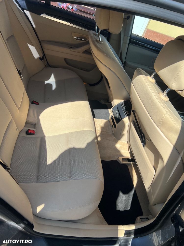 BMW Seria 5 520d Sport-Aut. - 7