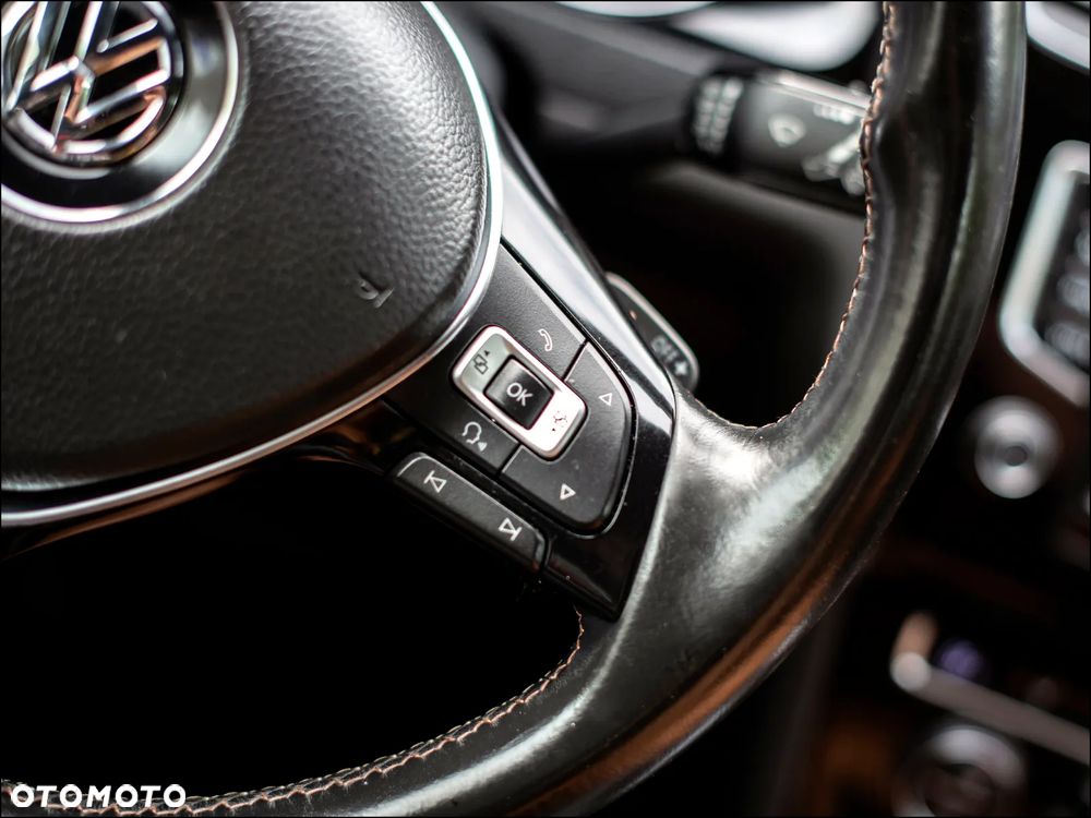 Volkswagen Golf - 19