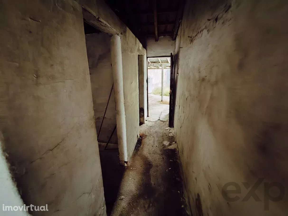 Venda - Arrumos Comenda (Comenda) - Grande imagem: 4/8