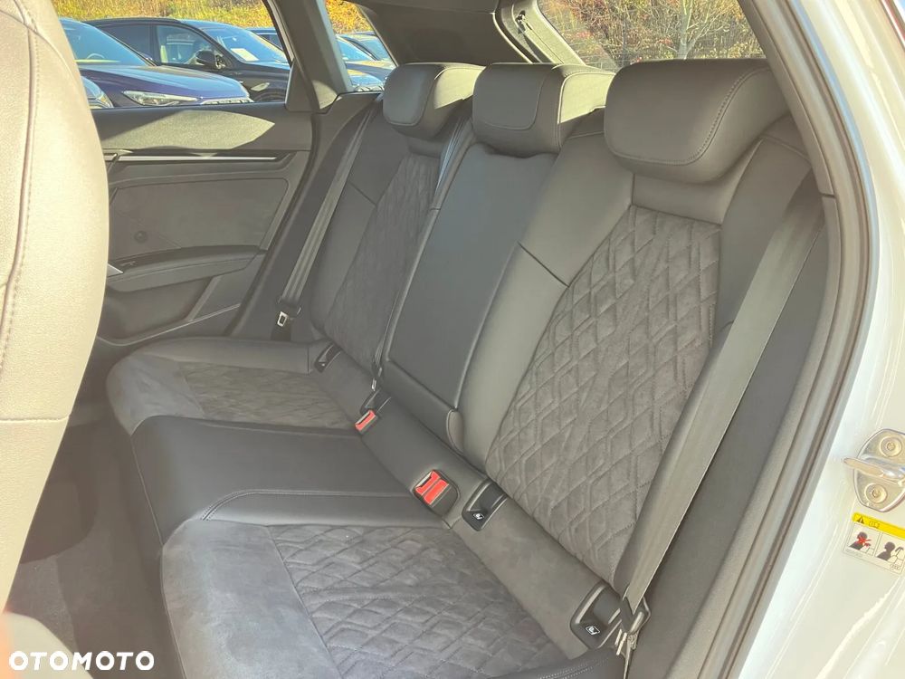 Audi RS3 Sportback - 24