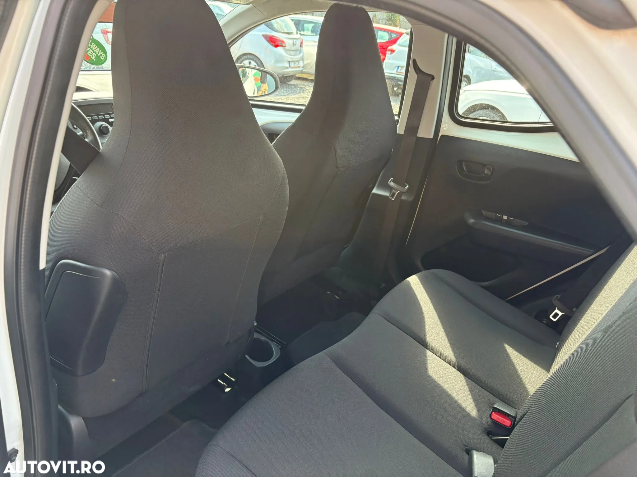 Toyota Aygo 1.0 VVY-I 5 usi X - 10