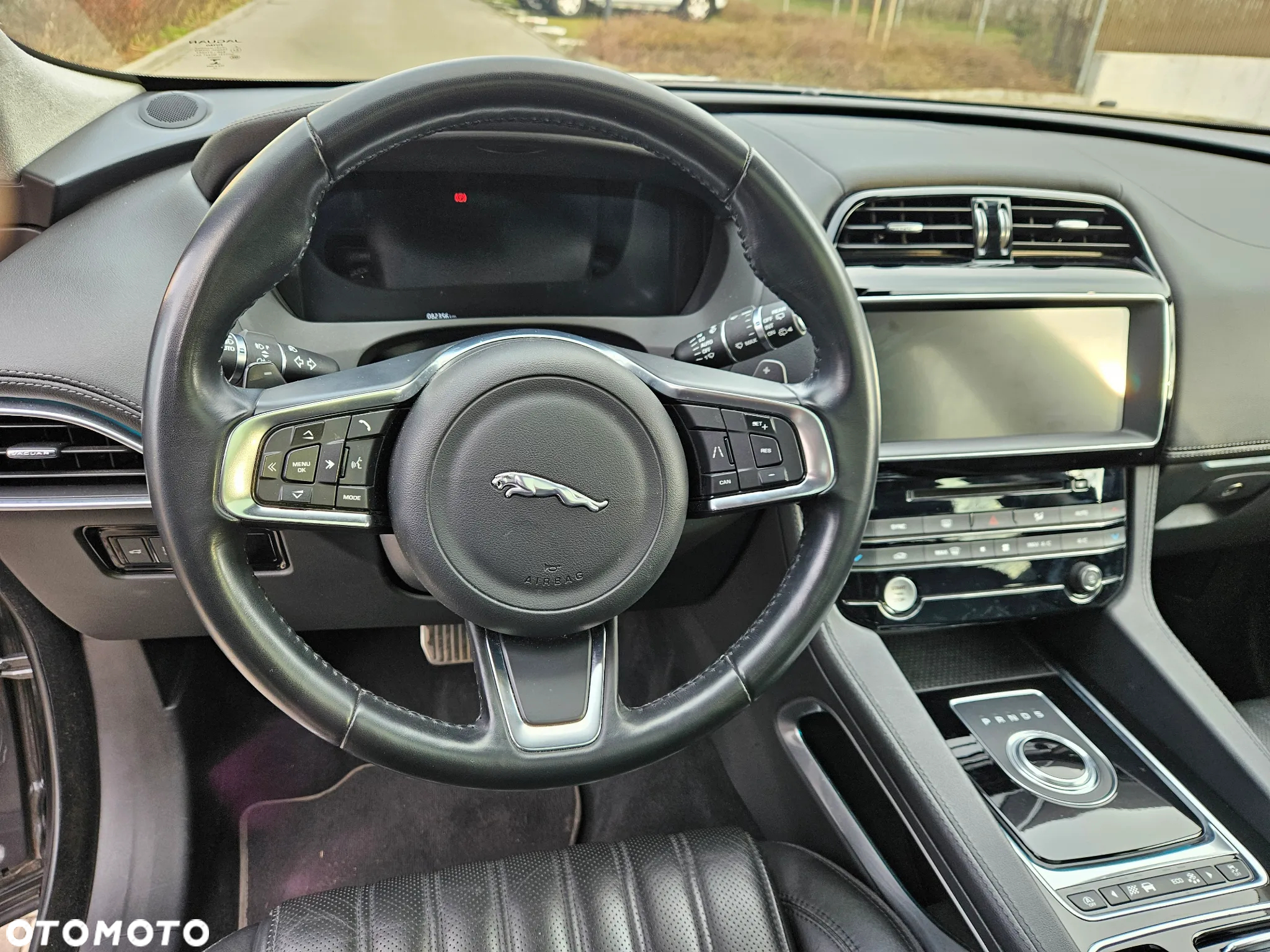 Jaguar F-Pace 30t AWD Prestige - 10