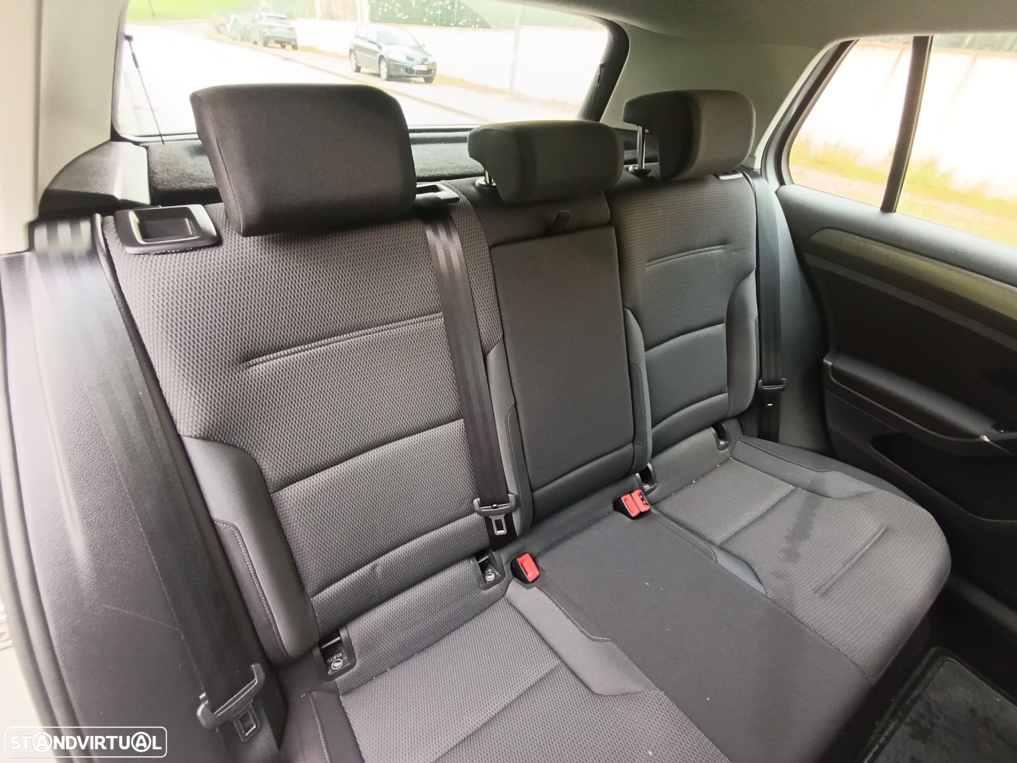 VW e-Golf AC/DC - 21
