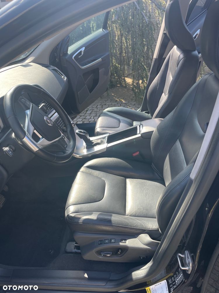 Volvo XC 60 D3 Drive-E Summum - 6