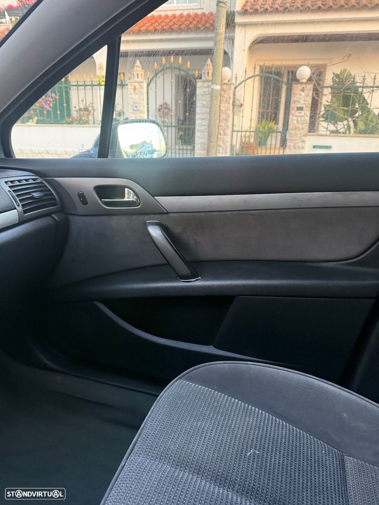 Peugeot 407 SW 2.0 HDi Executive - 12