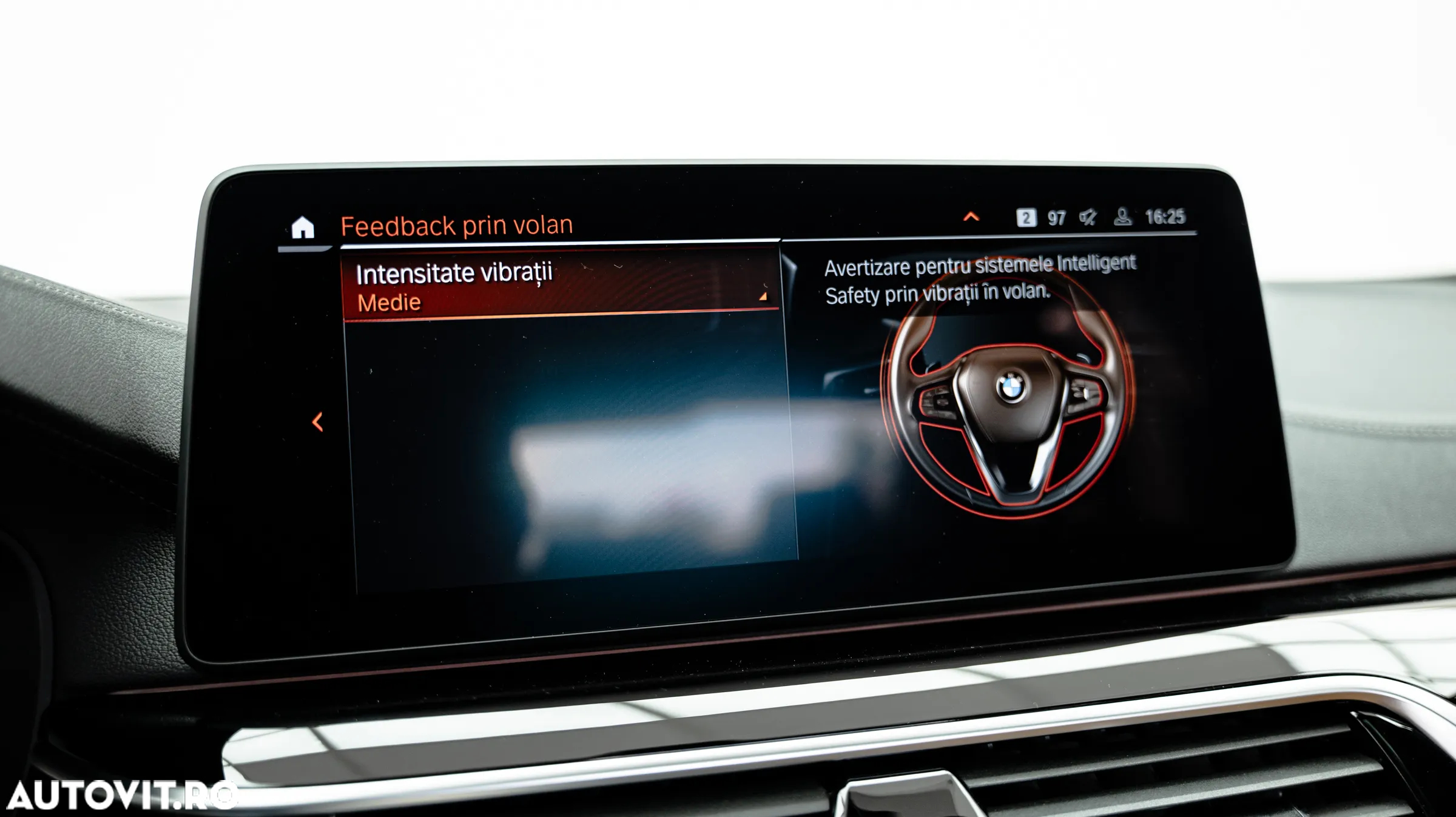 BMW Seria 5 520d xDrive AT MHEV - 38