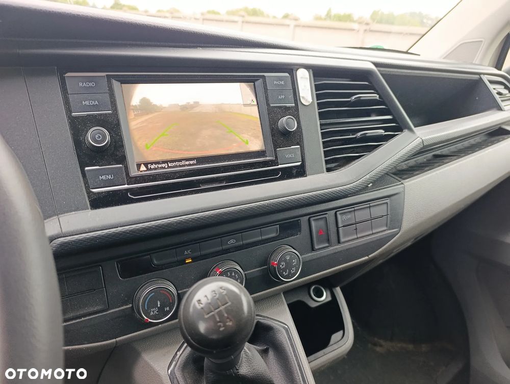 Volkswagen Transporter T6.1 - 19