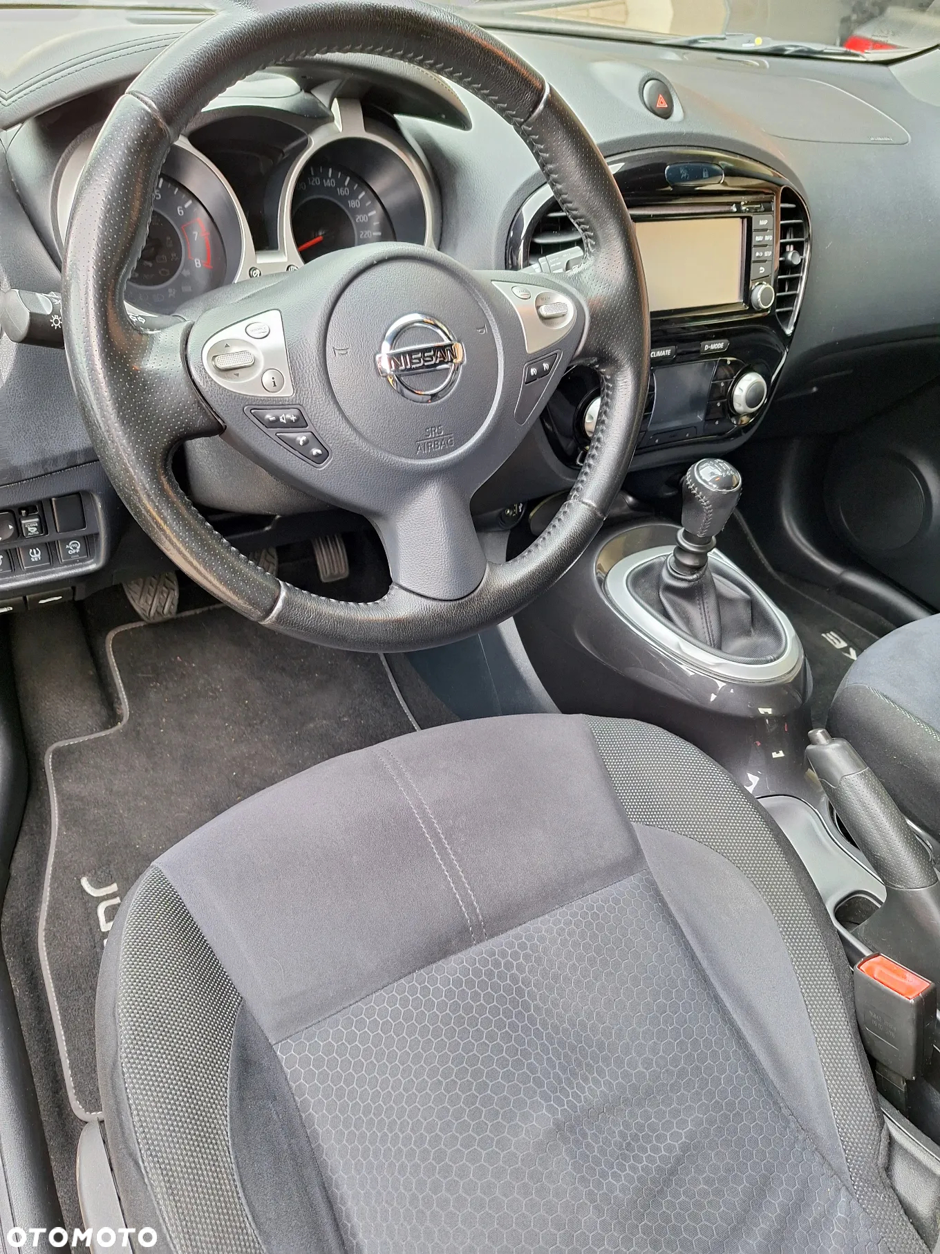 Nissan Juke 1.6 DIG-T N-Connecta - 12
