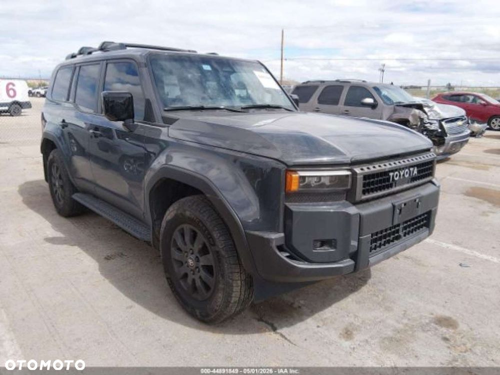 Toyota Land Cruiser - 3