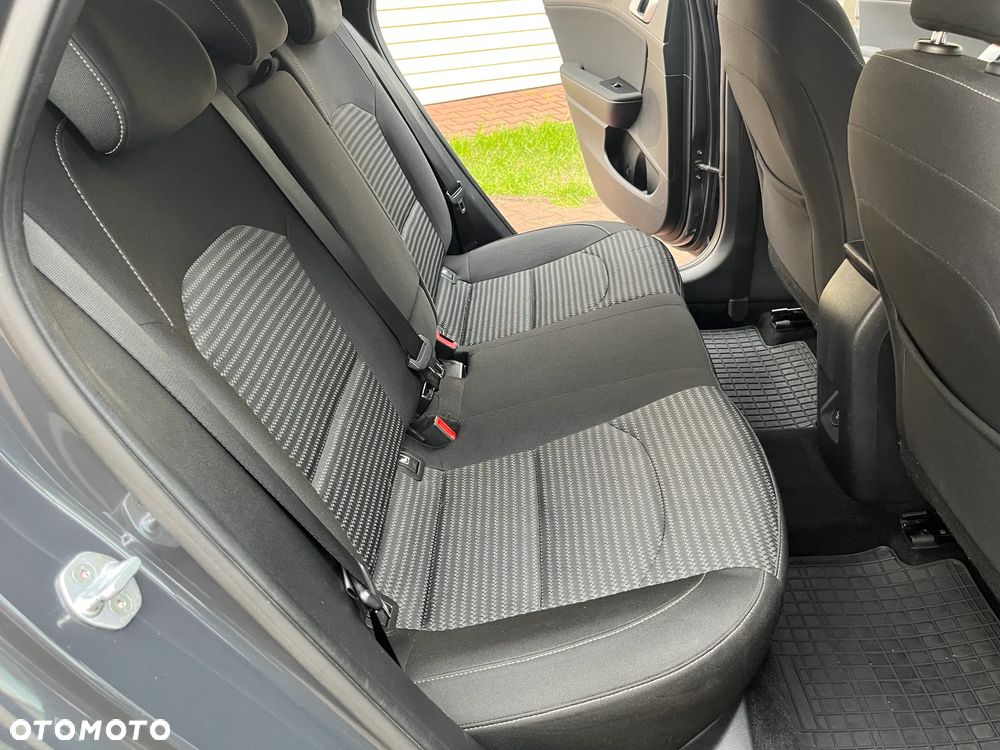 Kia Ceed 1.5 T-GDI M - 21
