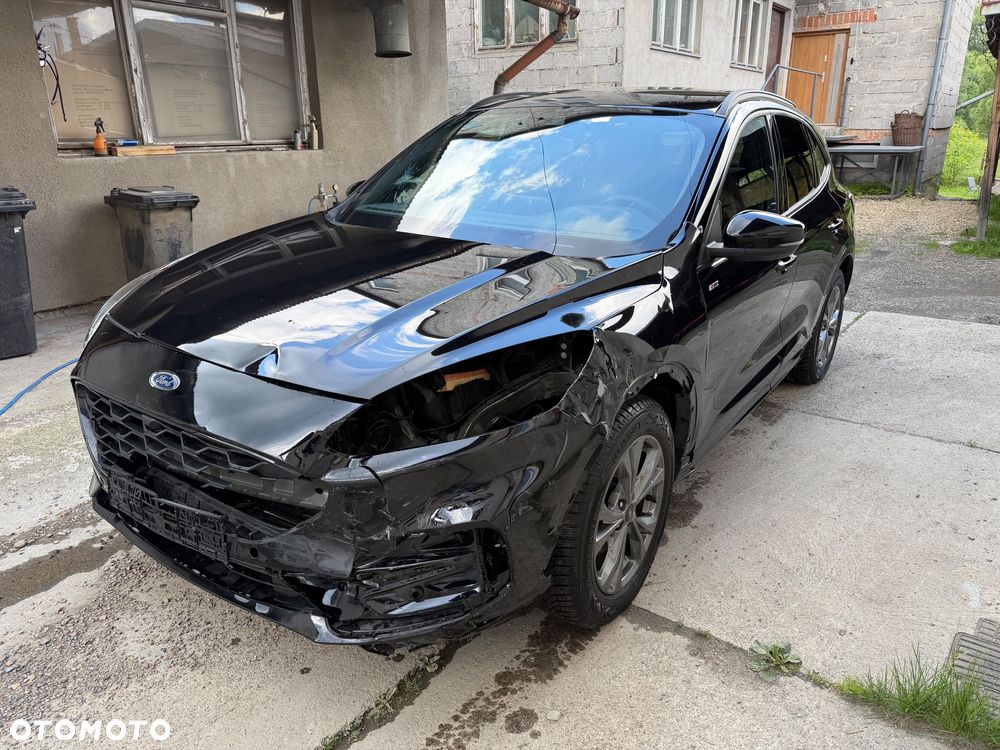 Ford Kuga 1.5 EcoBoost FWD ST-Line X - 2