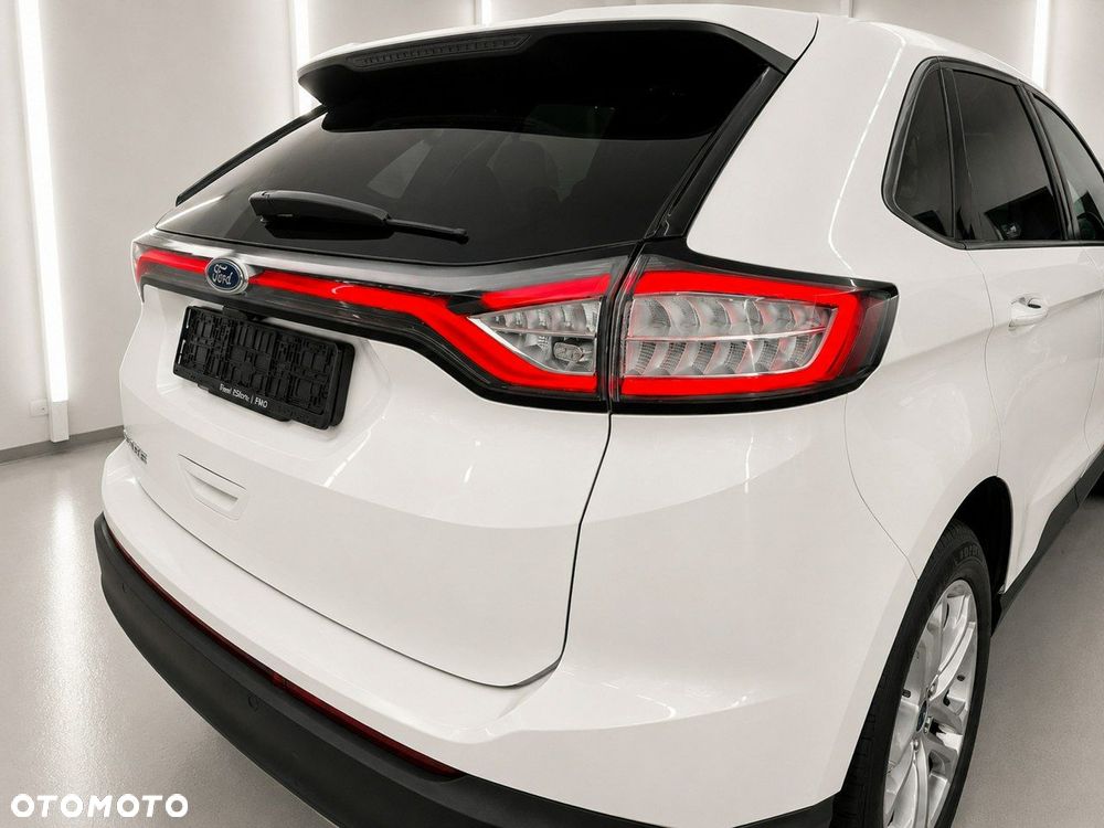 Ford Edge - 8