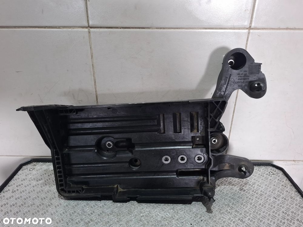 Podstawa akumulatora  Seat Leon III nr 5Q0915321H - 1