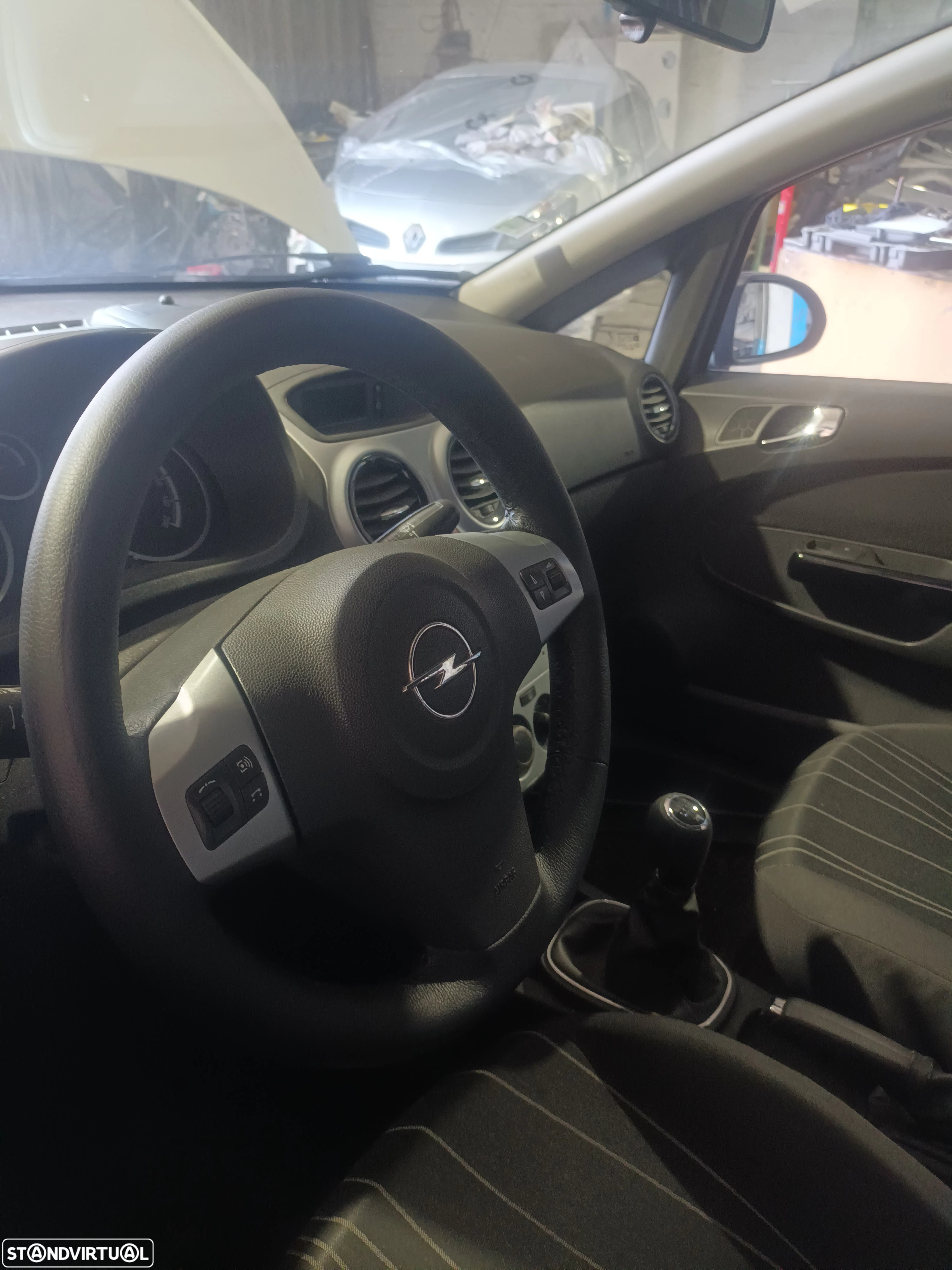 Opel Corsa 1.2 Cosmo 111 - 3