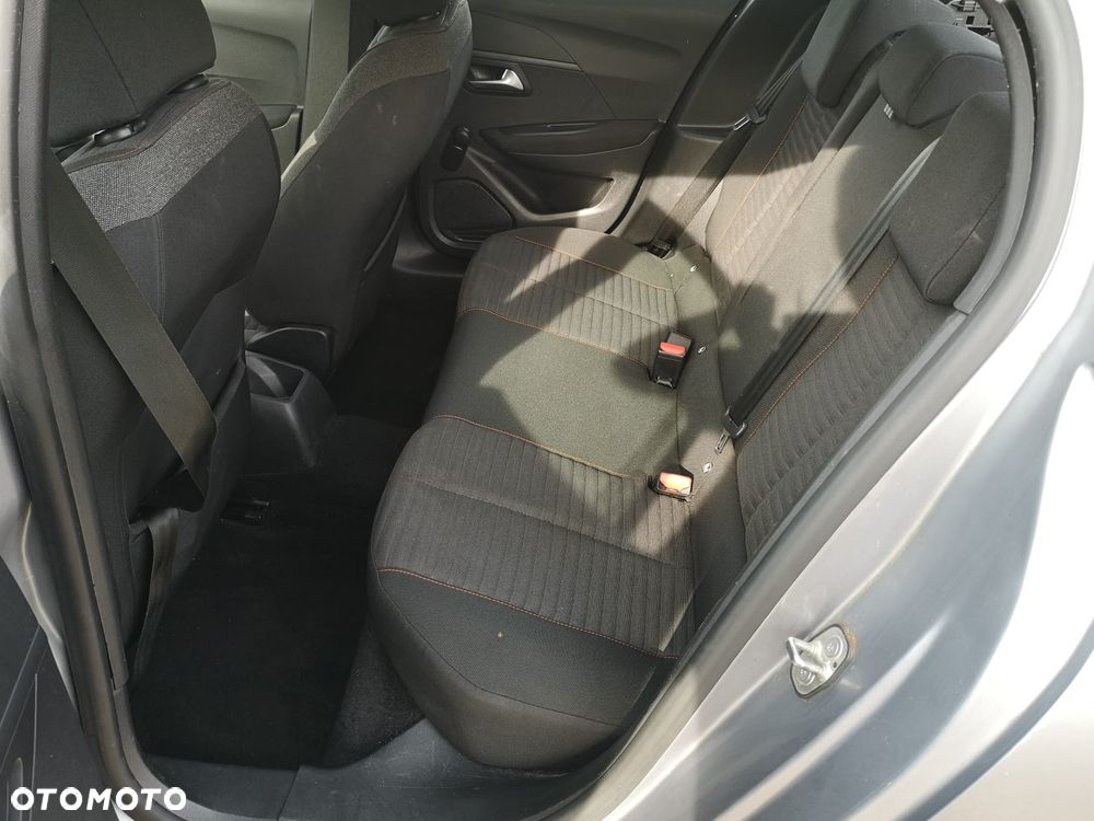 Peugeot 208 - 39