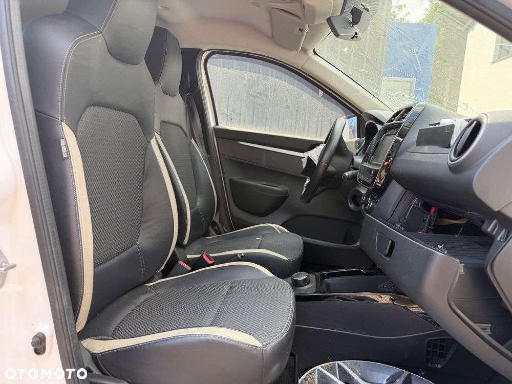 Dacia Spring - 8