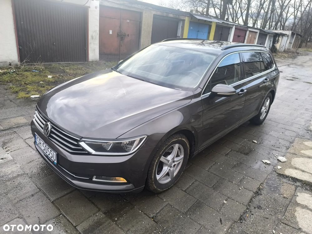 Volkswagen Passat 1.6 TDI (BlueMotion Technology) DSG Comfortline - 2