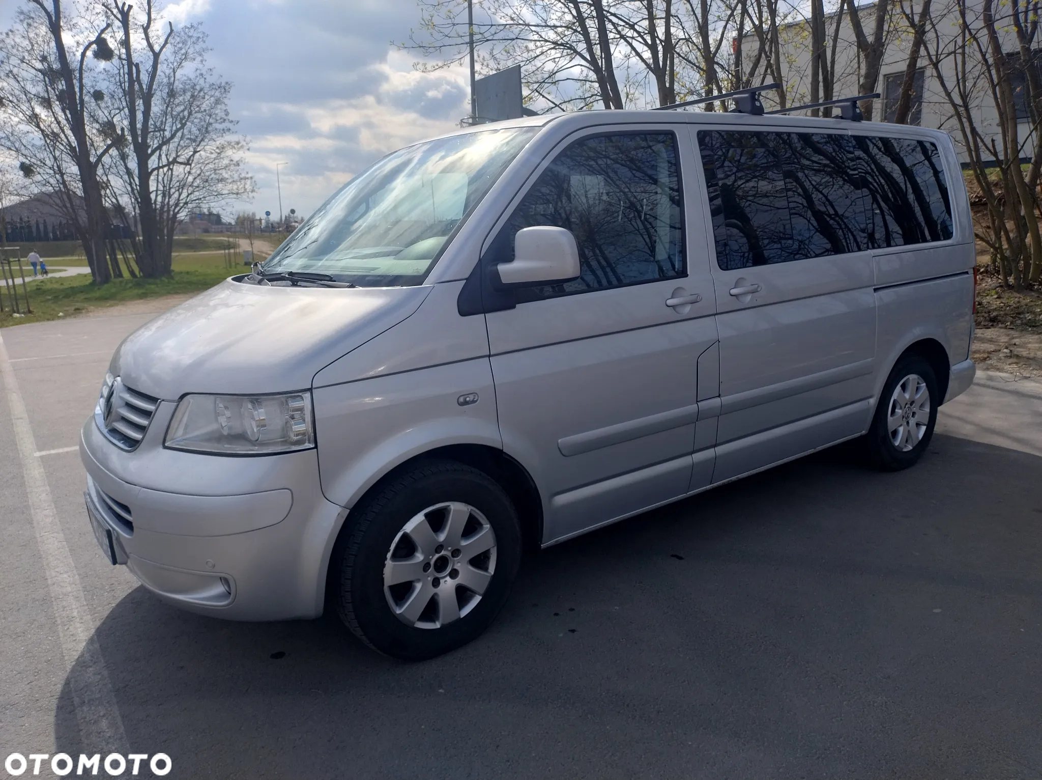 Volkswagen Multivan - 2