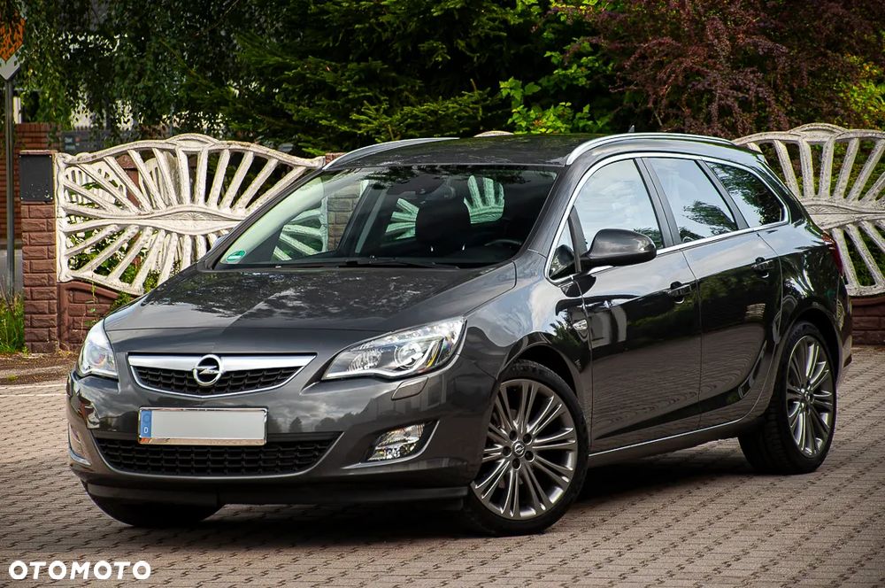 Opel Astra 1.6 Turbo Edition - 15