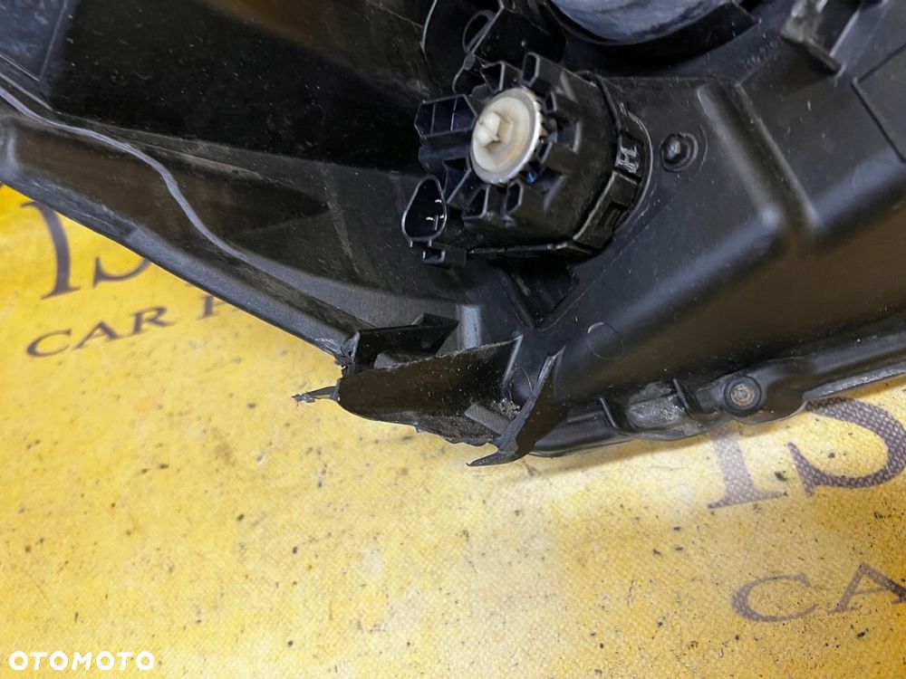 LAMPA REFLEKTOR PRZÓD PRZEDNIA LEWY LEWA TOYOTA HILUX VIII 2020 - 15