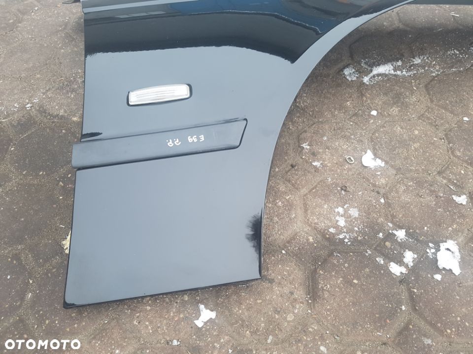 BŁOTNIK PRZÓD PRAWY LUB LEWY BMW E39 BLACKSAPHIRE - 2
