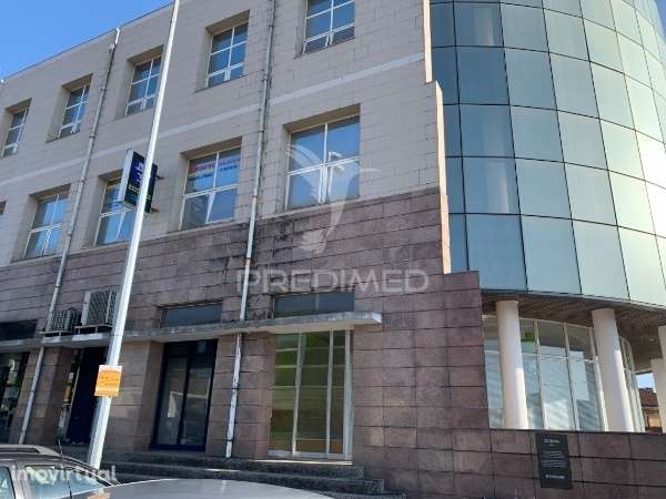 Loja, Santa Maria de Lamas, Santa Maria da Feira - Grande imagem: 2/9