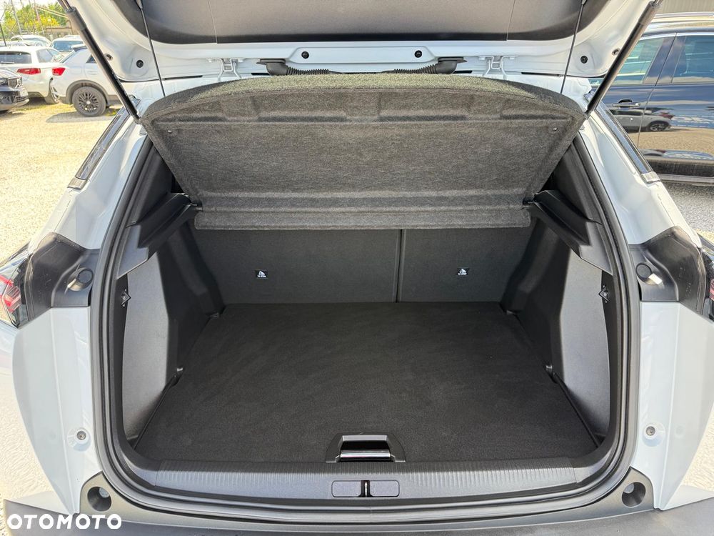 Peugeot 2008 PureTech 130 EAT8 Allure - 30