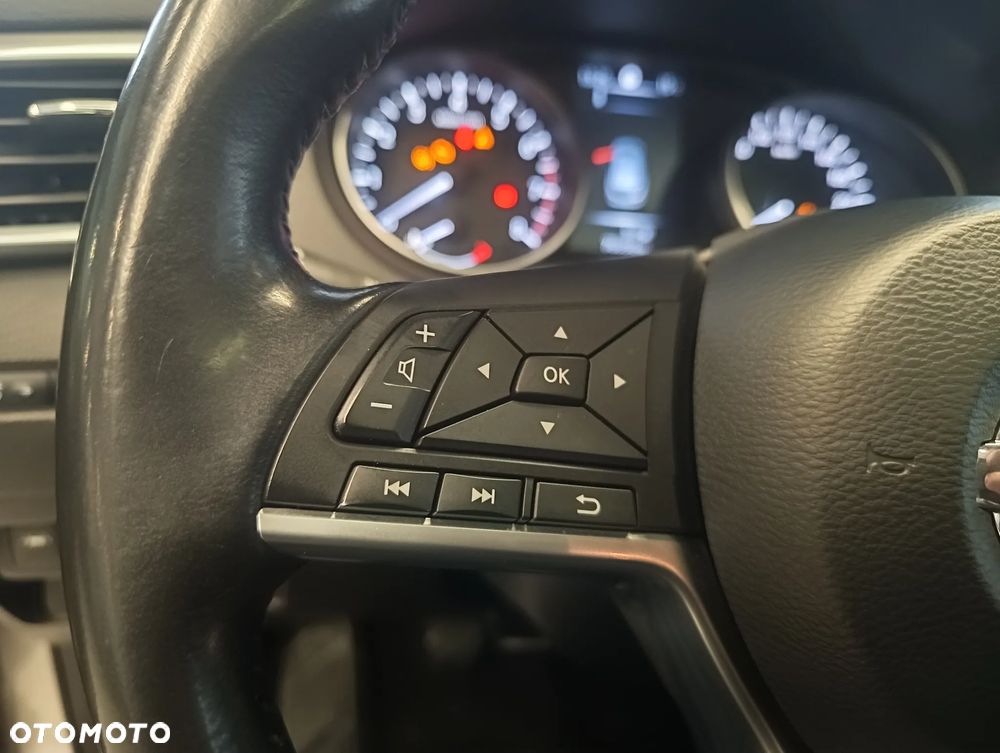 Nissan Qashqai 1.2 DIG-T N-Connecta EU6 - 13