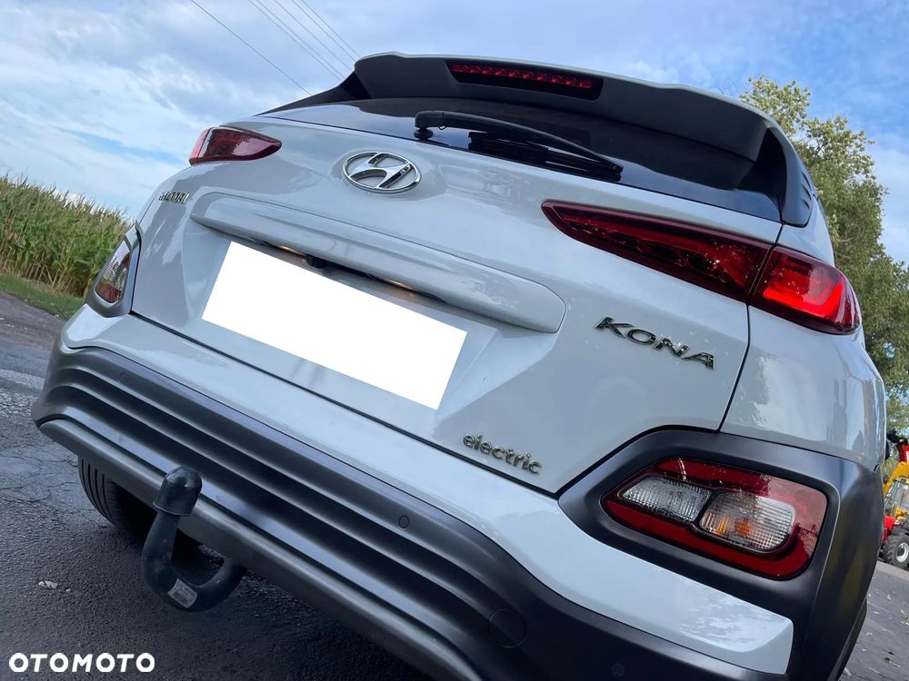 Hyundai Kona 64kWh Premium - 35