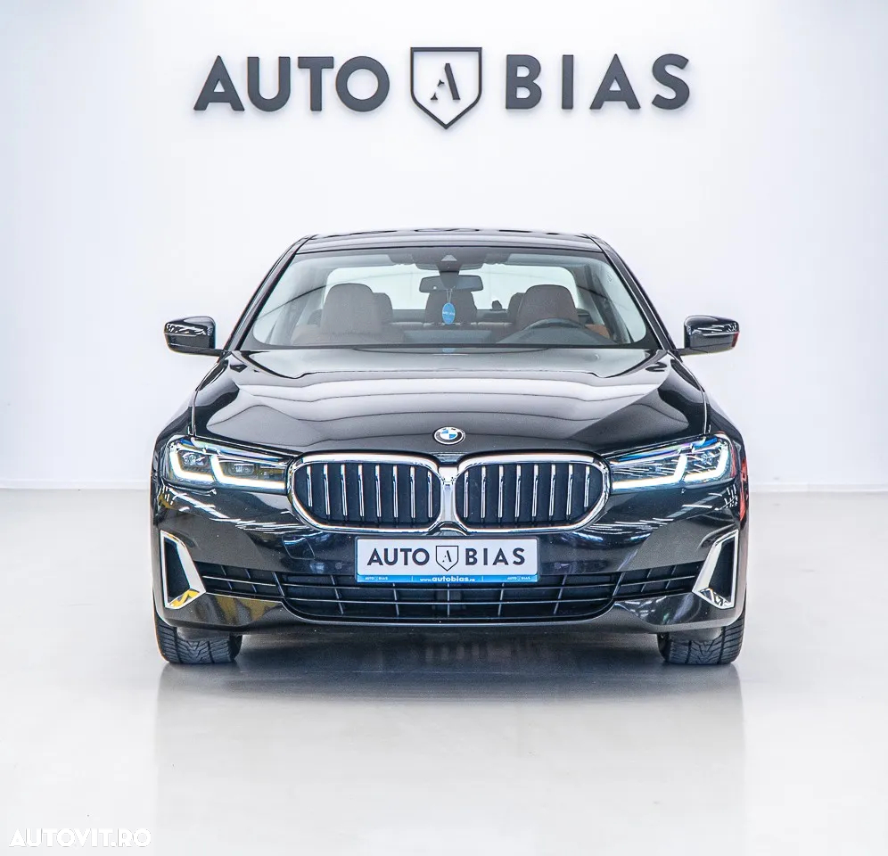 BMW Seria 5 520i AT MHEV - 22