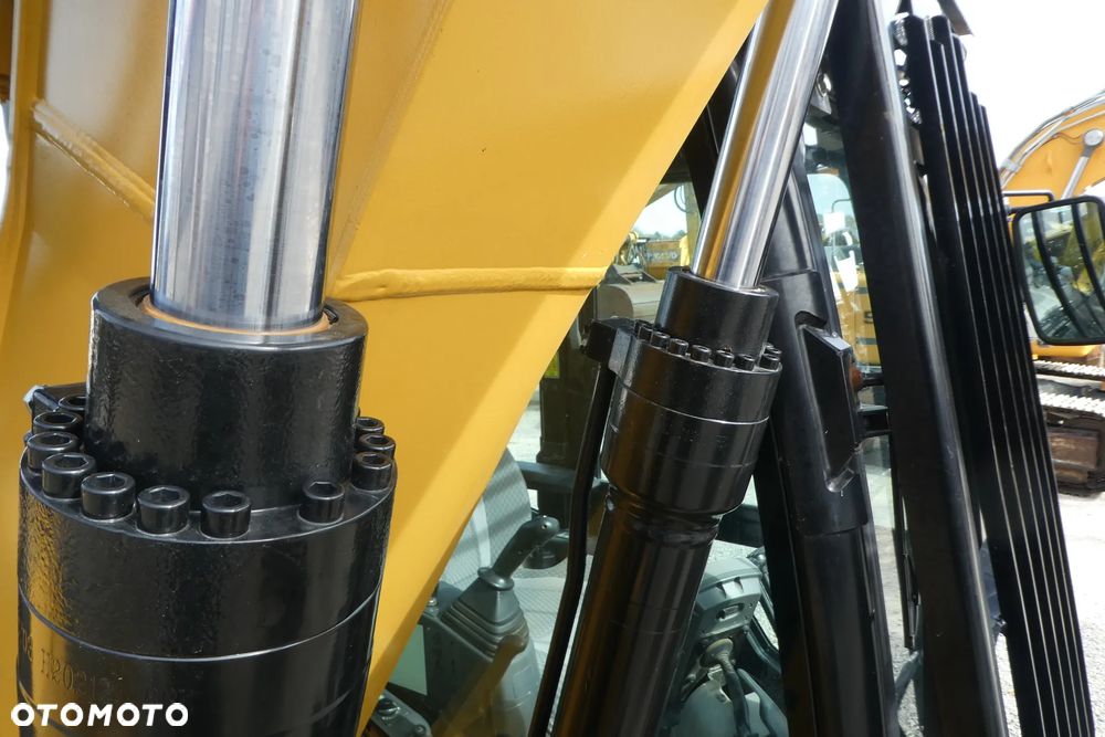 Caterpillar 311F LRR DWIE ŁYZKI - 26