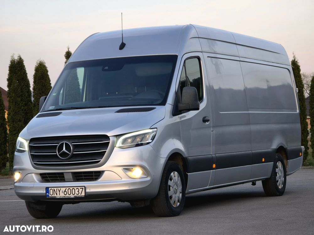 Mercedes-Benz Sprinter - 2
