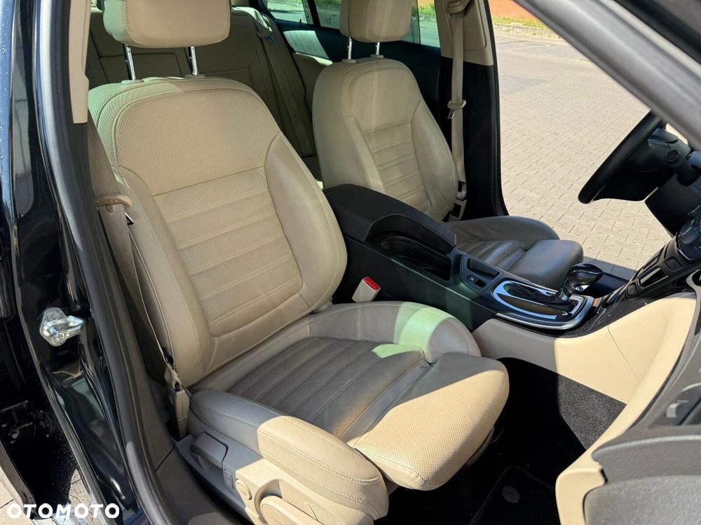 Opel Insignia - 14
