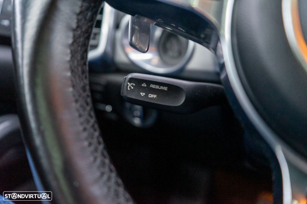 Porsche Cayenne - 42