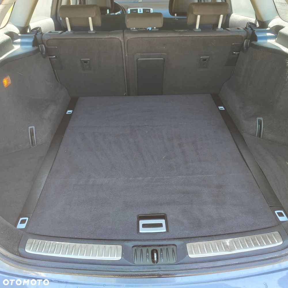 Toyota Avensis 2.0 D-4D Luna - 14