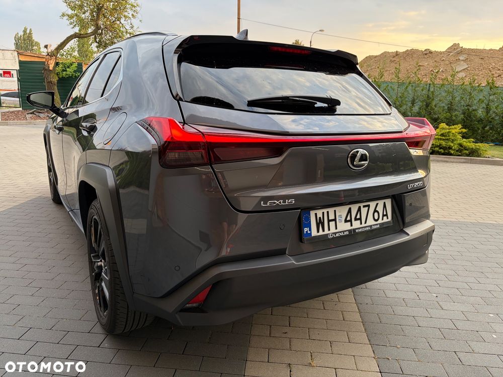 Lexus UX - 14