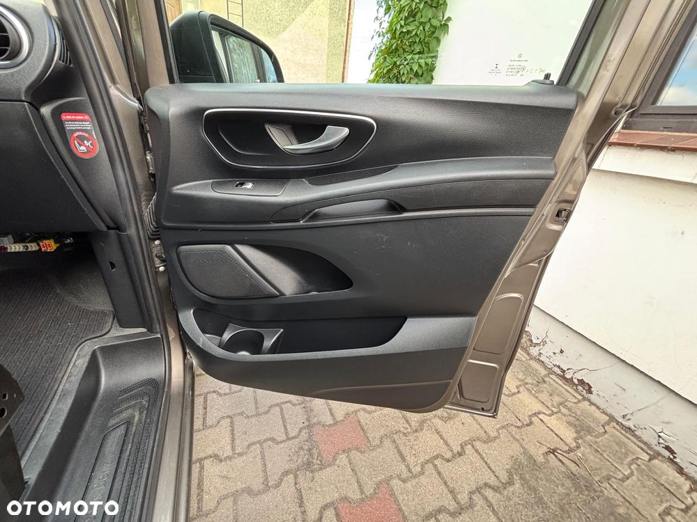 Mercedes-Benz VITO 447 - 17