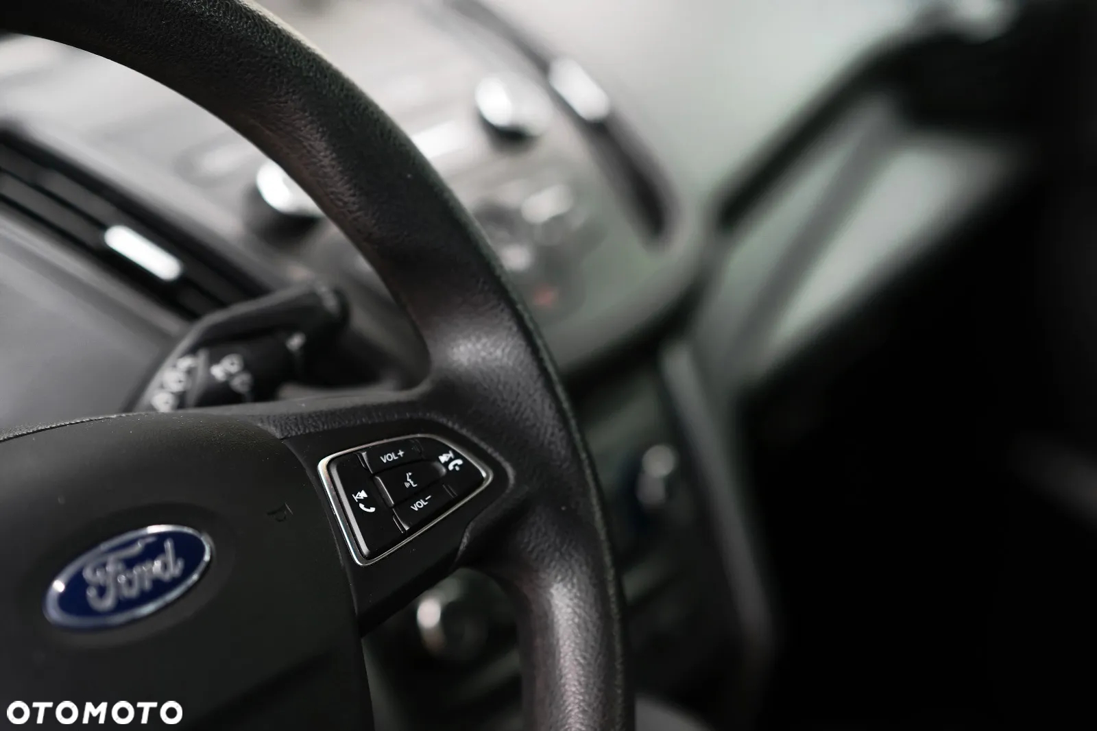 Ford Kuga - 19