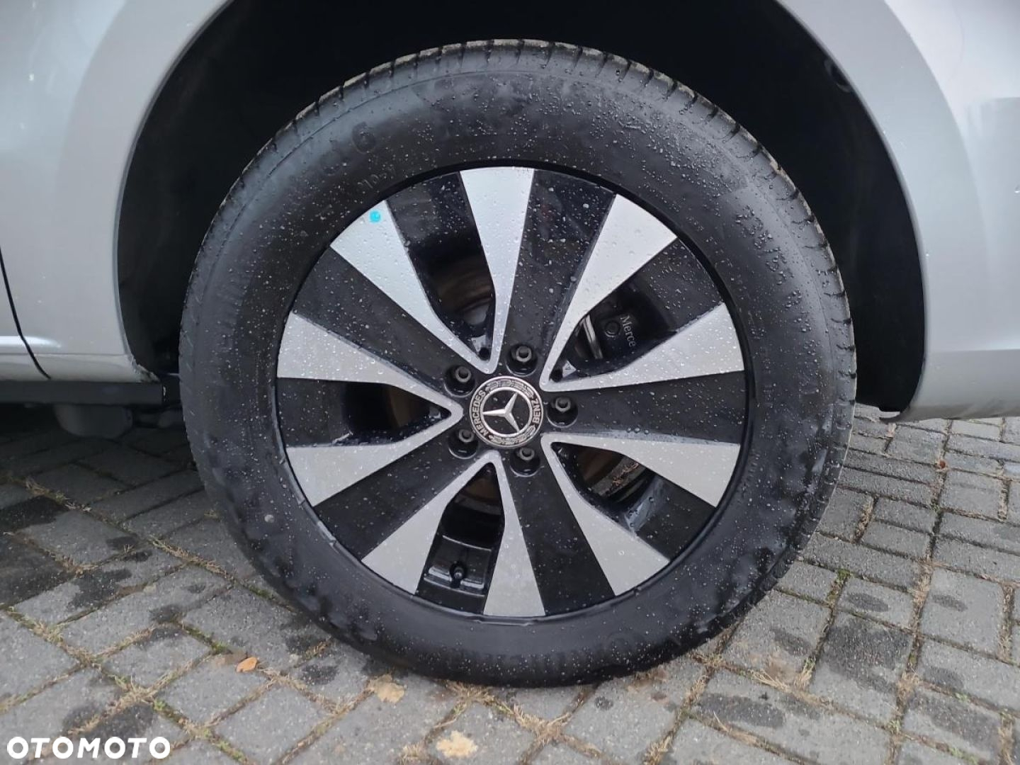Mercedes-Benz Klasa V - 10