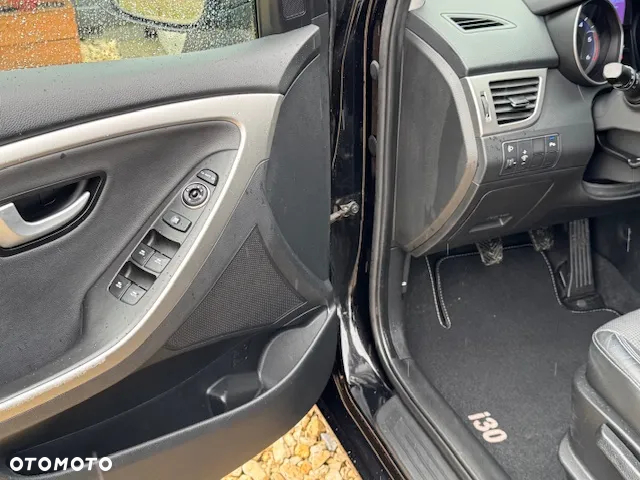 Hyundai i30 - 25