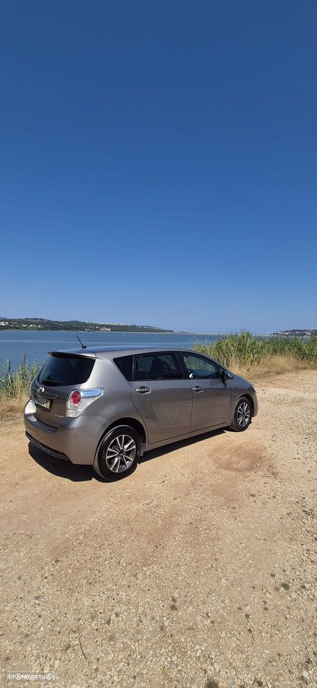 Toyota Verso 1.6 D-4D Comfort+GPS - 6