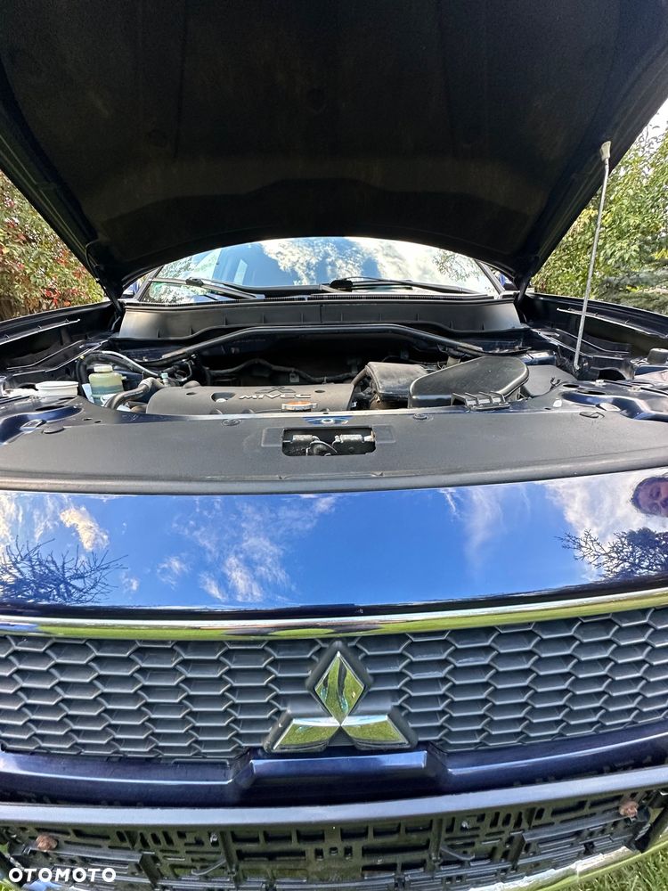Mitsubishi Outlander - 26