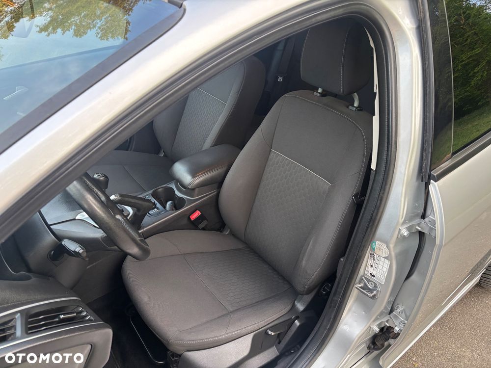 Ford Focus 1.6 TDCi DPF Start-Stopp-System SYNC Edition - 9