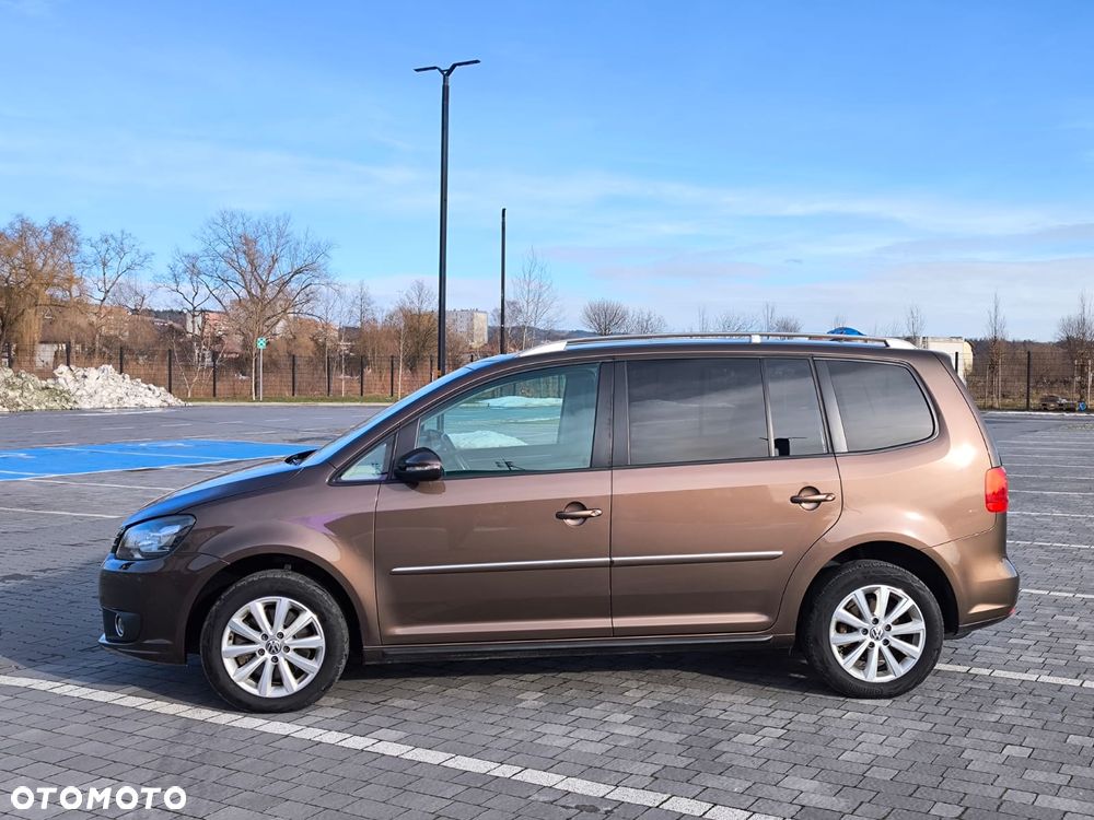 Volkswagen Touran 1.4 TSI EcoFuel DSG Comfortline - 4
