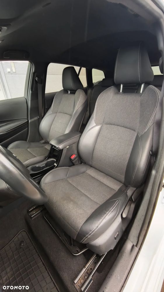 Toyota Corolla 1.8 Hybrid Style - 25