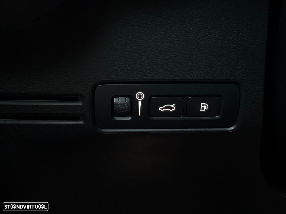 Volvo XC 40 1.5 T4 PHEV Inscription - 27