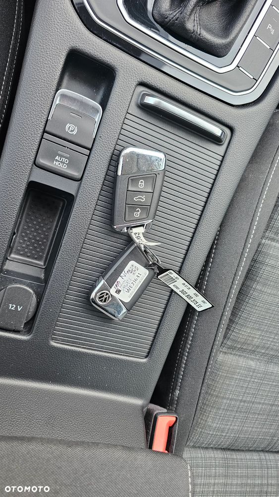 Volkswagen Passat Variant 2.0 TDI EVO Business DSG - 28